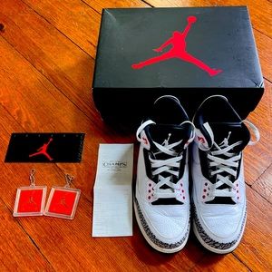 Air Jordan Retro 3 size 9.5 white / grey / black